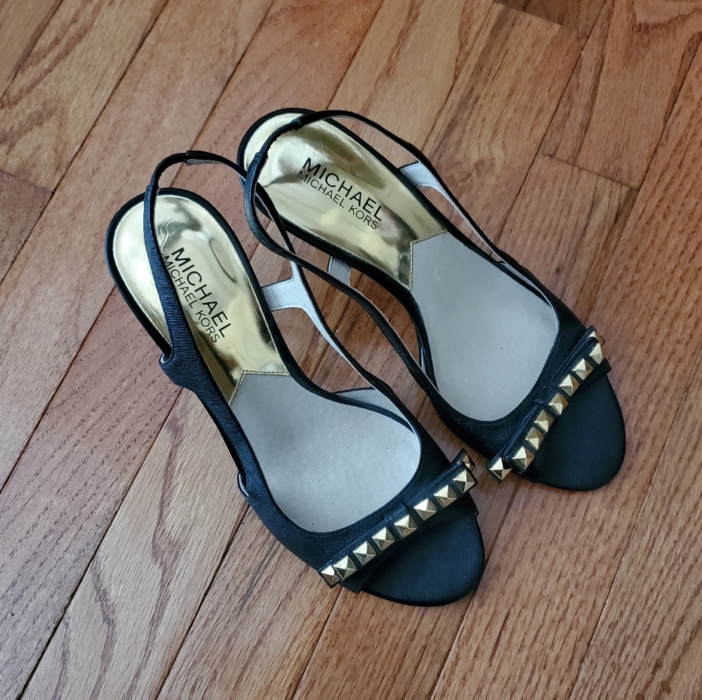 EUC/Michael Kors Leather Gold Tone Studded Sandal